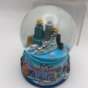 Snowglobe - Collectible “Vancouver, Canada” New In Box Hand Painted 3D